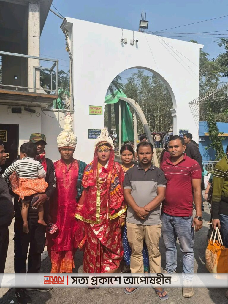 শ্রী শ্রী রাধাগোবিন্দ ও কালী মন্দির, পলাশবাড়ী – নিরাপত্তা জোরদারের পর পুনরায় দর্শনার্থীদের জন্য উন্মুক্ত।