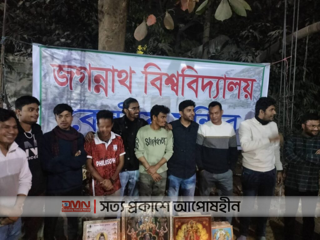 দিনভর অবস্থান শেষে রাতেই ভিত্তিপূজায় মন্দির উদ্বোধন
